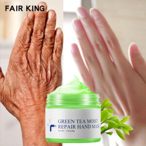 Smoothing and Nourishing Hand Skin With Green Tea Moisturizer