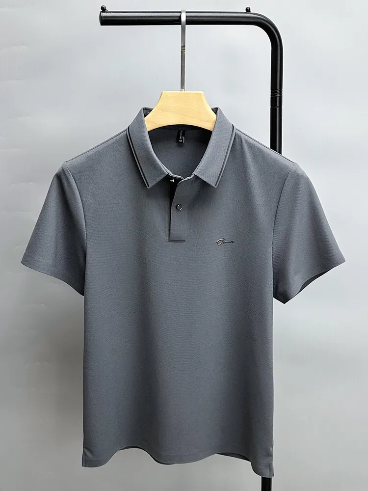 Luxury summer new ice silk polo traspirante da uomo manica corta high-end squisita lettera ricamo casual risvolto t-shirt