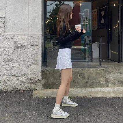 New hot-selling men's and women's autry white shoes splicing casual sneakers retro round-toed lace-up niche casual sports shoes